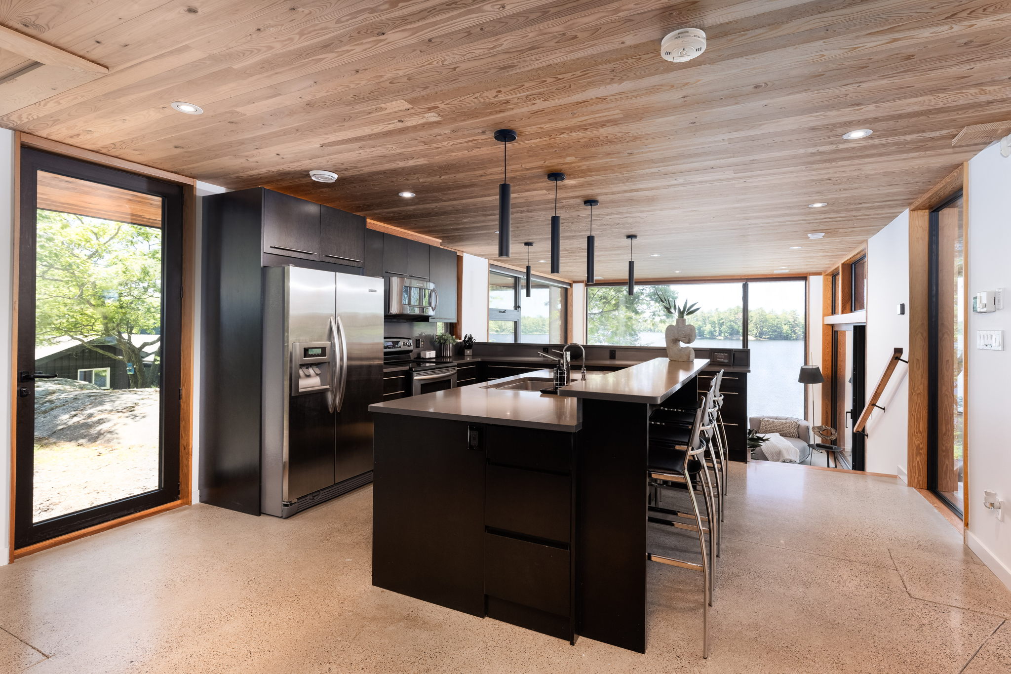 Property showcase — delivered property photograph 6
