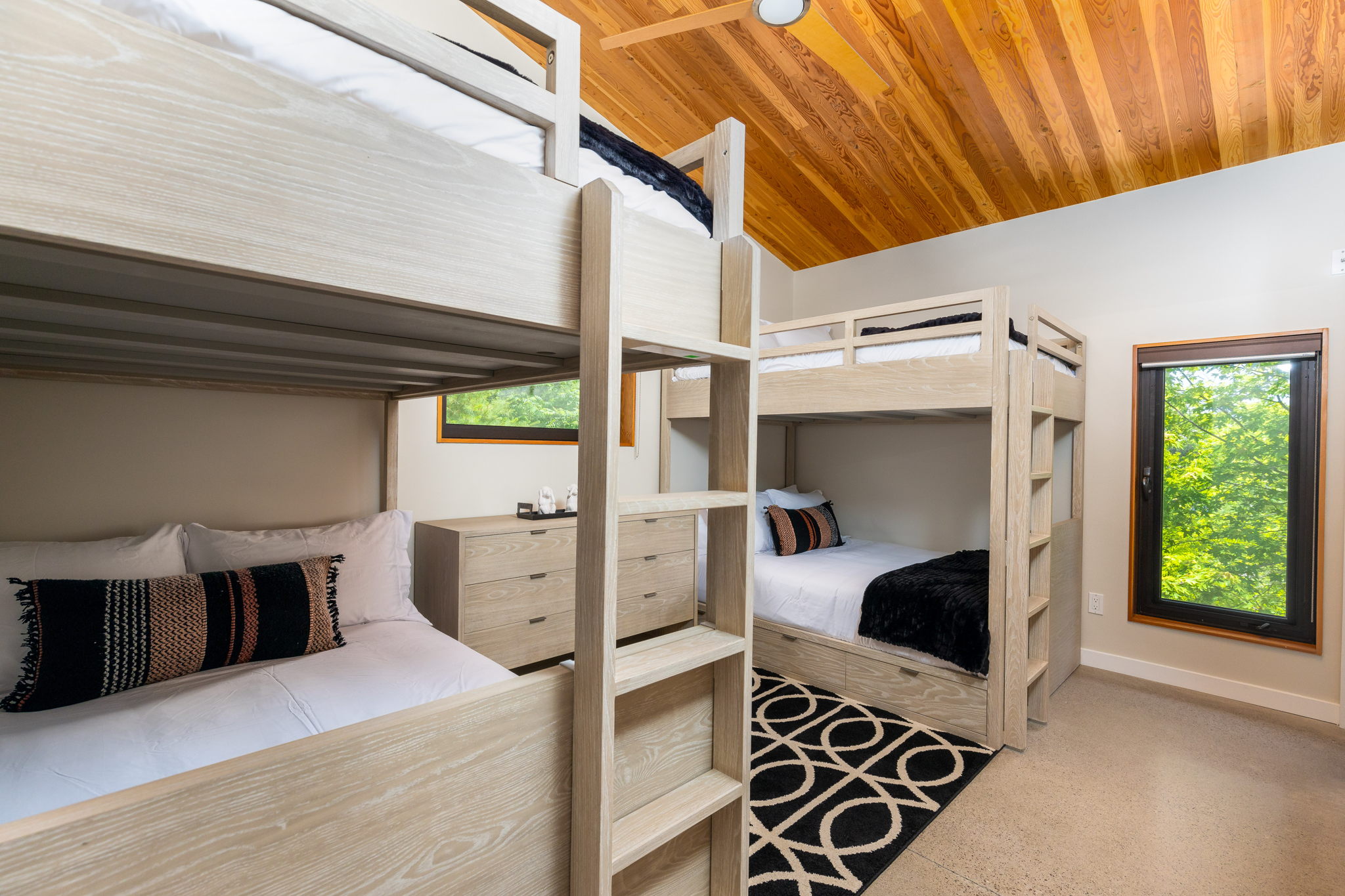 Property showcase — delivered property photograph 27