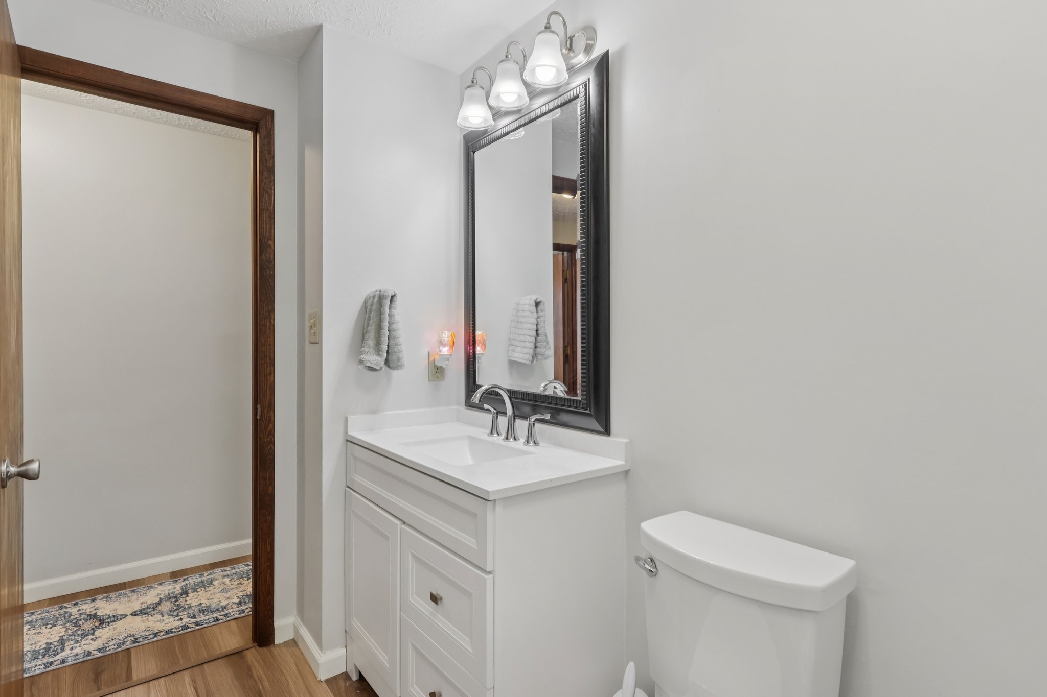 Marion Dr-S2201-027.jpg