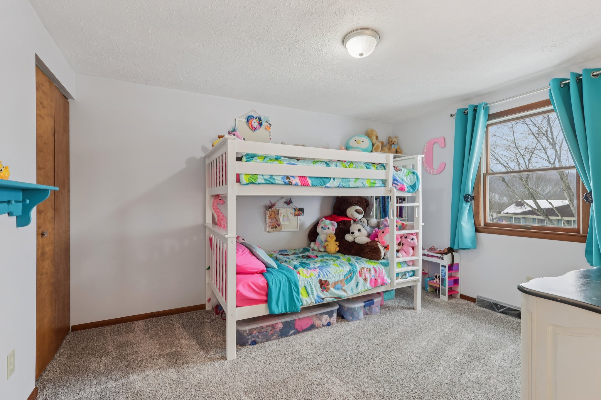 Marion Dr-S2201-032.jpg