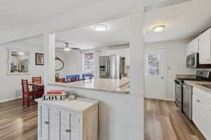 Marion Dr-S2201-019.jpg