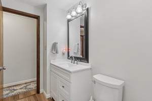 Marion Dr-S2201-027.jpg