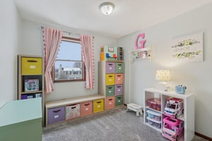 Marion Dr-S2201-029.jpg