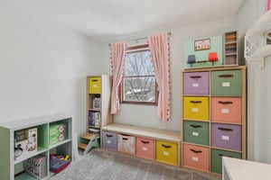 Marion Dr-S2201-030.jpg