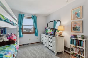 Marion Dr-S2201-033.jpg