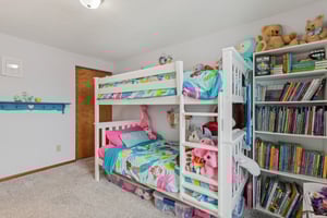 Marion Dr-S2201-034.jpg