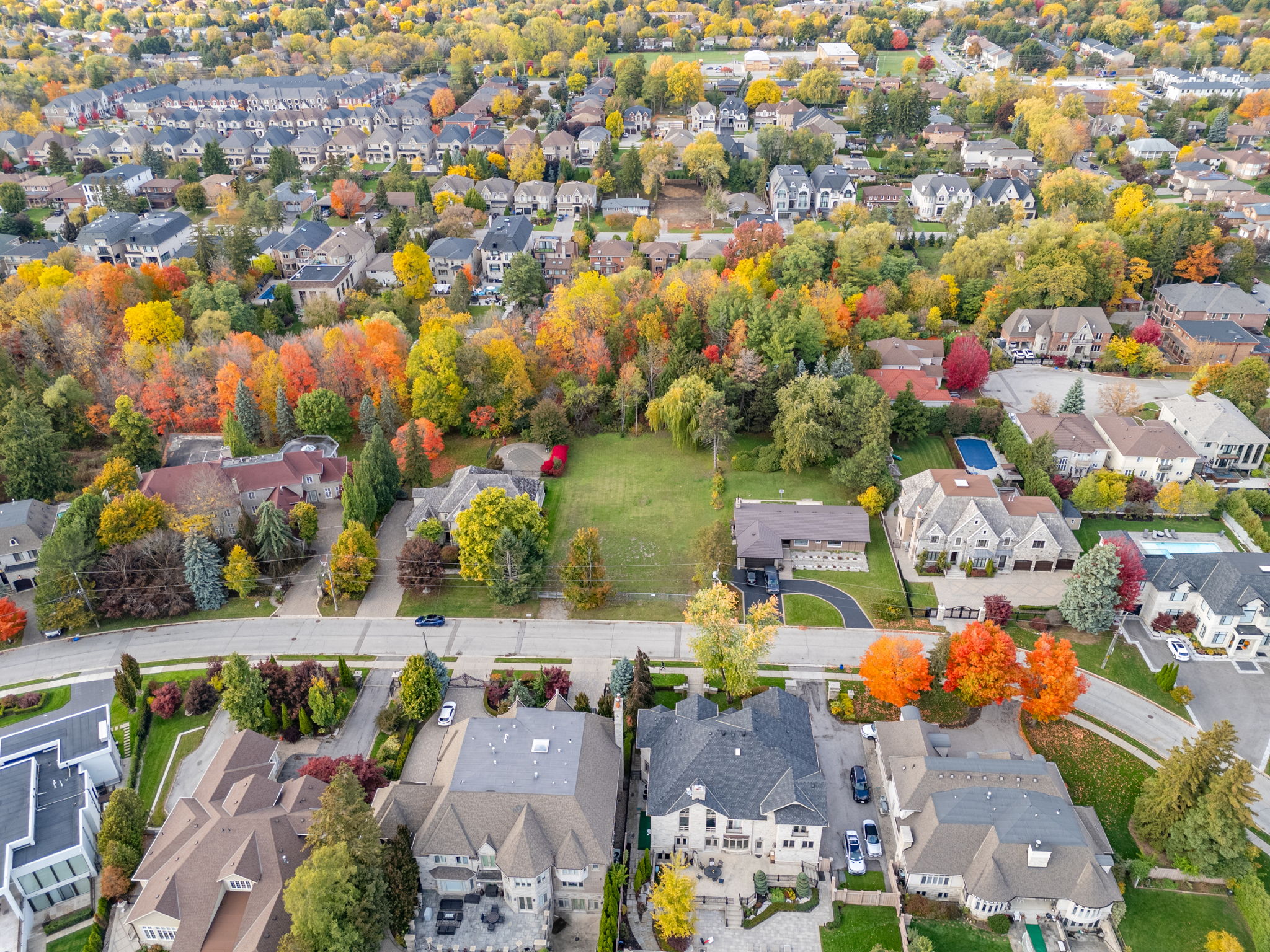 46 Maryvale Crescent Richmond Hill, ON L4C 6P8