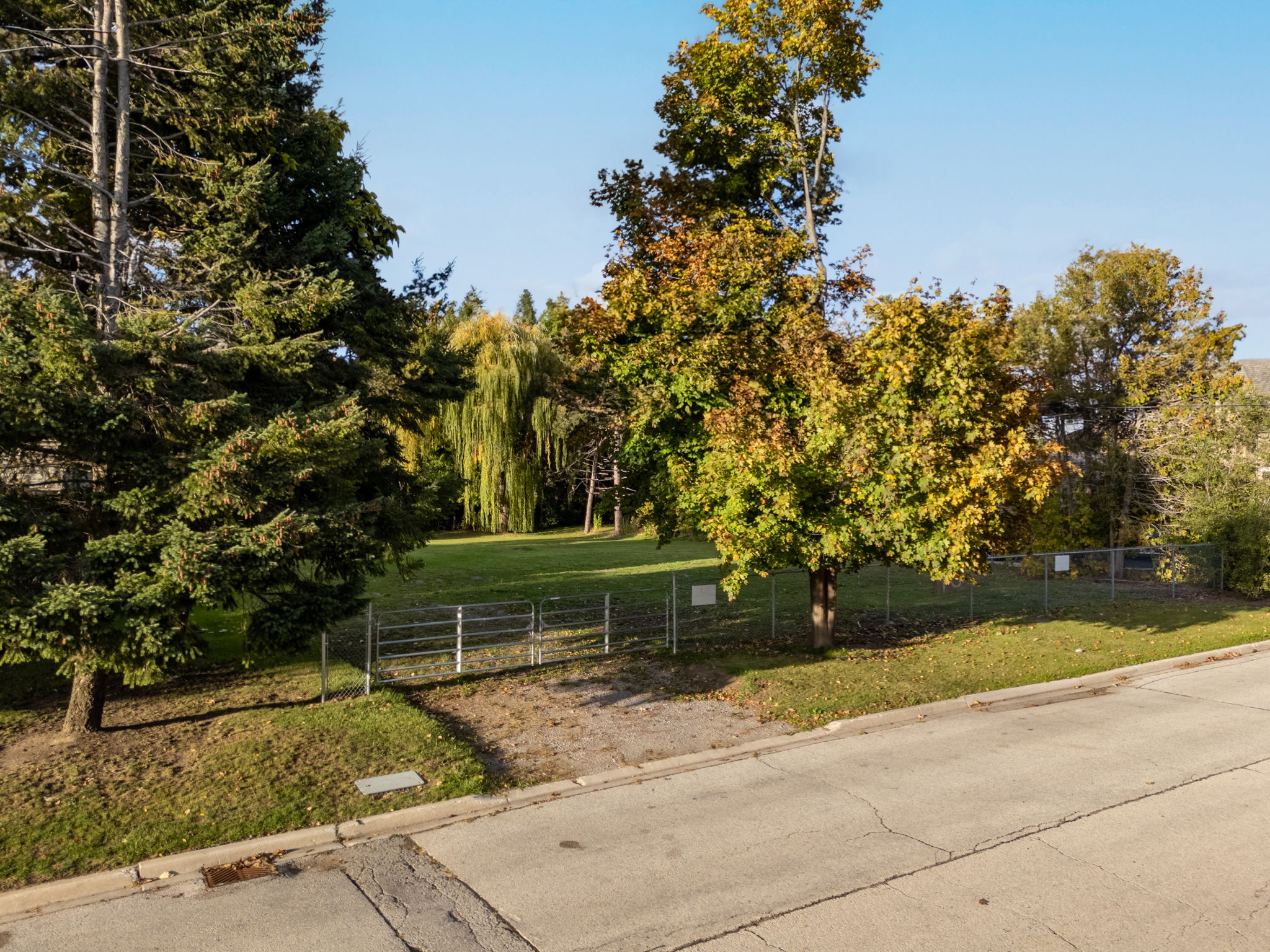 46 Maryvale Crescent Richmond Hill, ON L4C 6P8