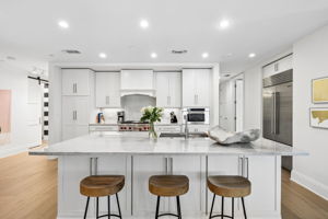 Array_46NBarrettSquare201-19