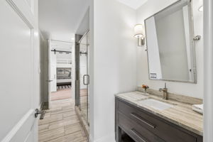 Array_46NBarrettSquare201-34
