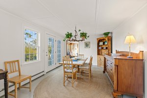 Guest House Dining Area