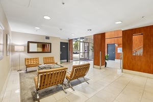 W Julian St 217-0906-901.jpg