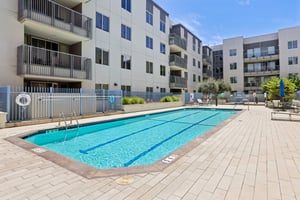 W Julian St 217-0906-915.jpg