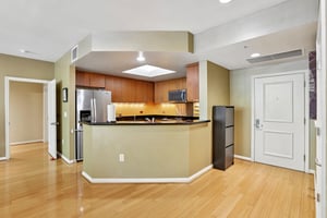 W Julian St 217-S0906-015.jpg