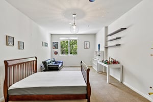 W Julian St 217-S0906-024.jpg