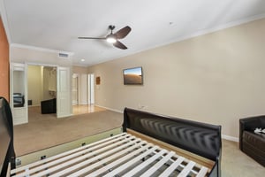 W Julian St 217-S0906-036.jpg