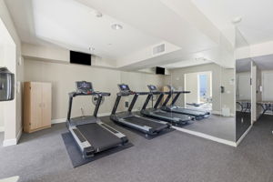 038_F8_46 W Julian St 427