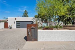 46 W Tam Oshanter Dr - 002.jpg