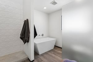 46 W Tam Oshanter Dr - 024.jpg