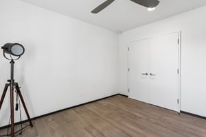 46 W Tam Oshanter Dr - 027.jpg