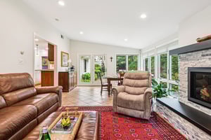 Whitehall Blvd-1106-013.jpg