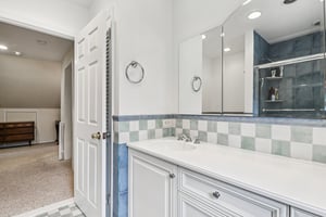 Whitehall Blvd-1106-038.jpg