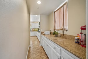 Bareback Ct-S0205-014.jpg