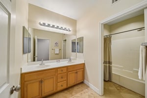 Bareback Ct-S0205-056.jpg