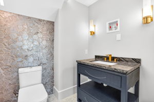 Guest Bathroom 2