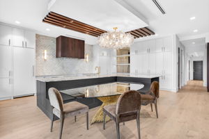 Breakfast Nook 1