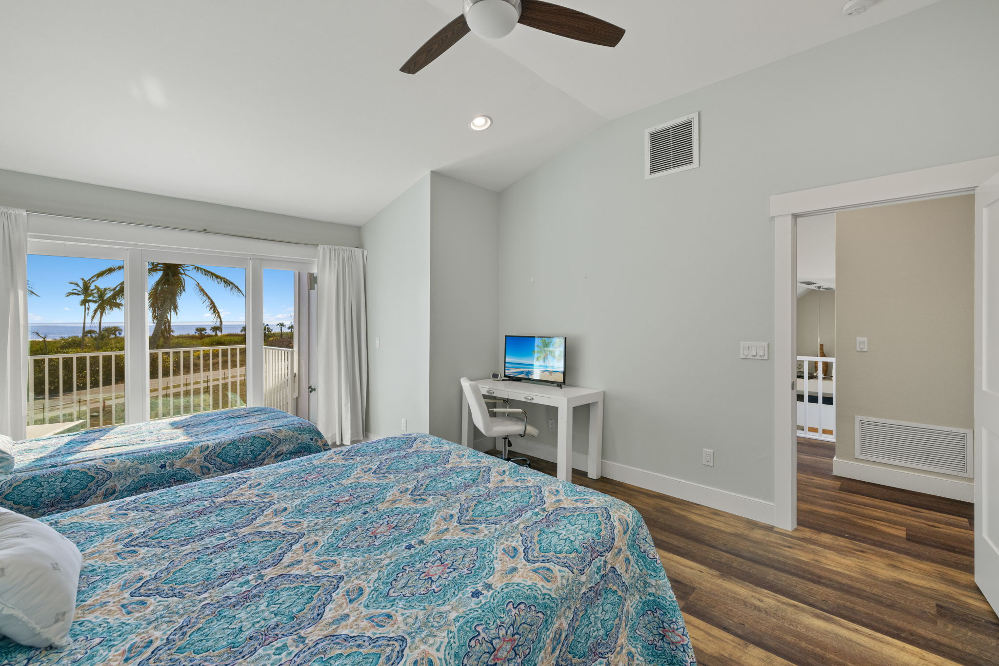 Guest Bedroom 2 - 2 of 2