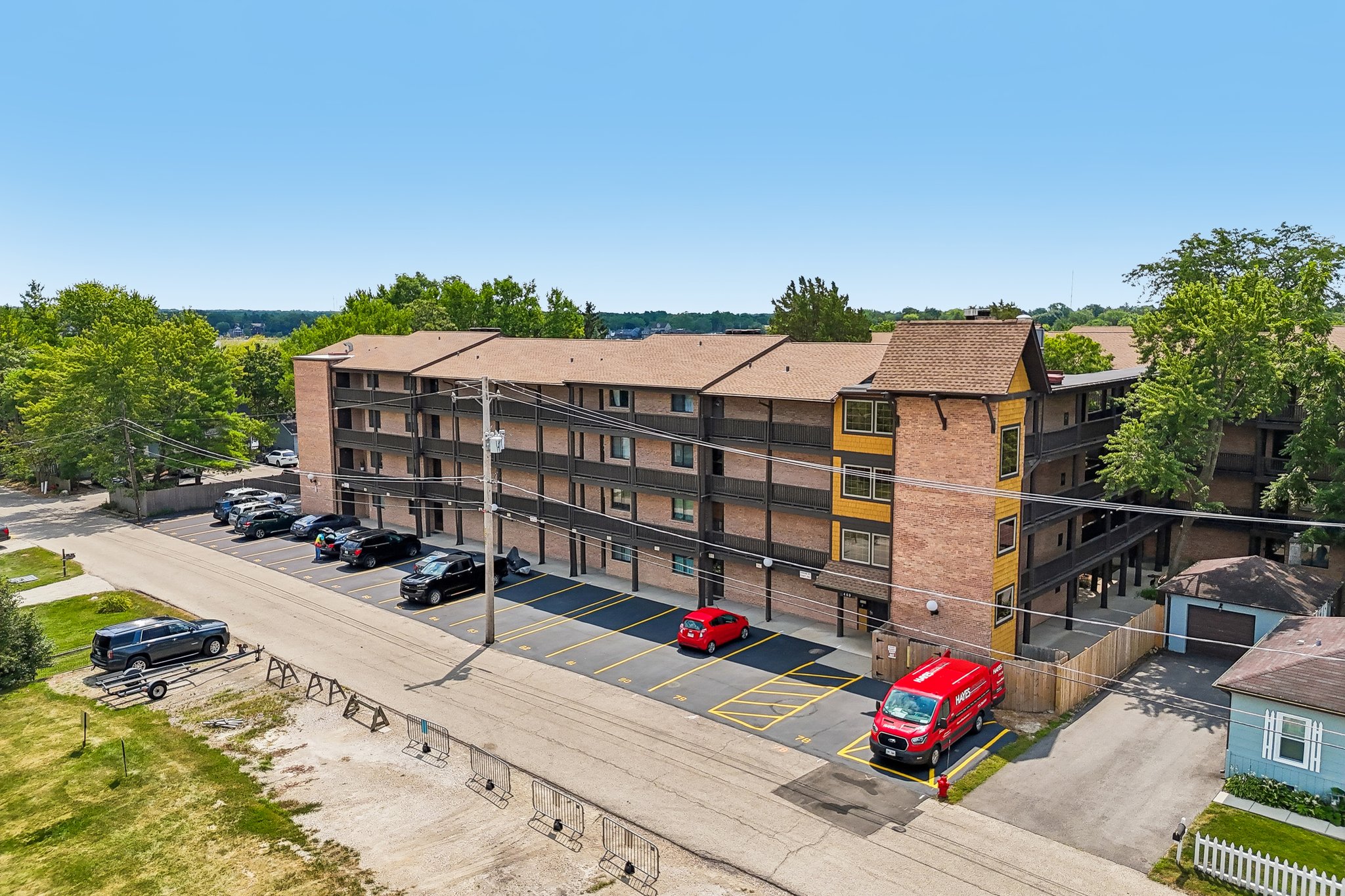 N Main St N403A-S2507-034.jpg