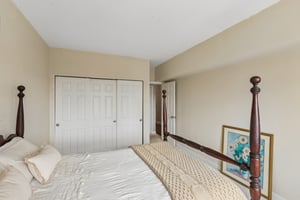 N Main St N403A-S2507-024.jpg