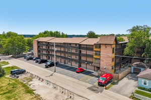 N Main St N403A-S2507-034.jpg