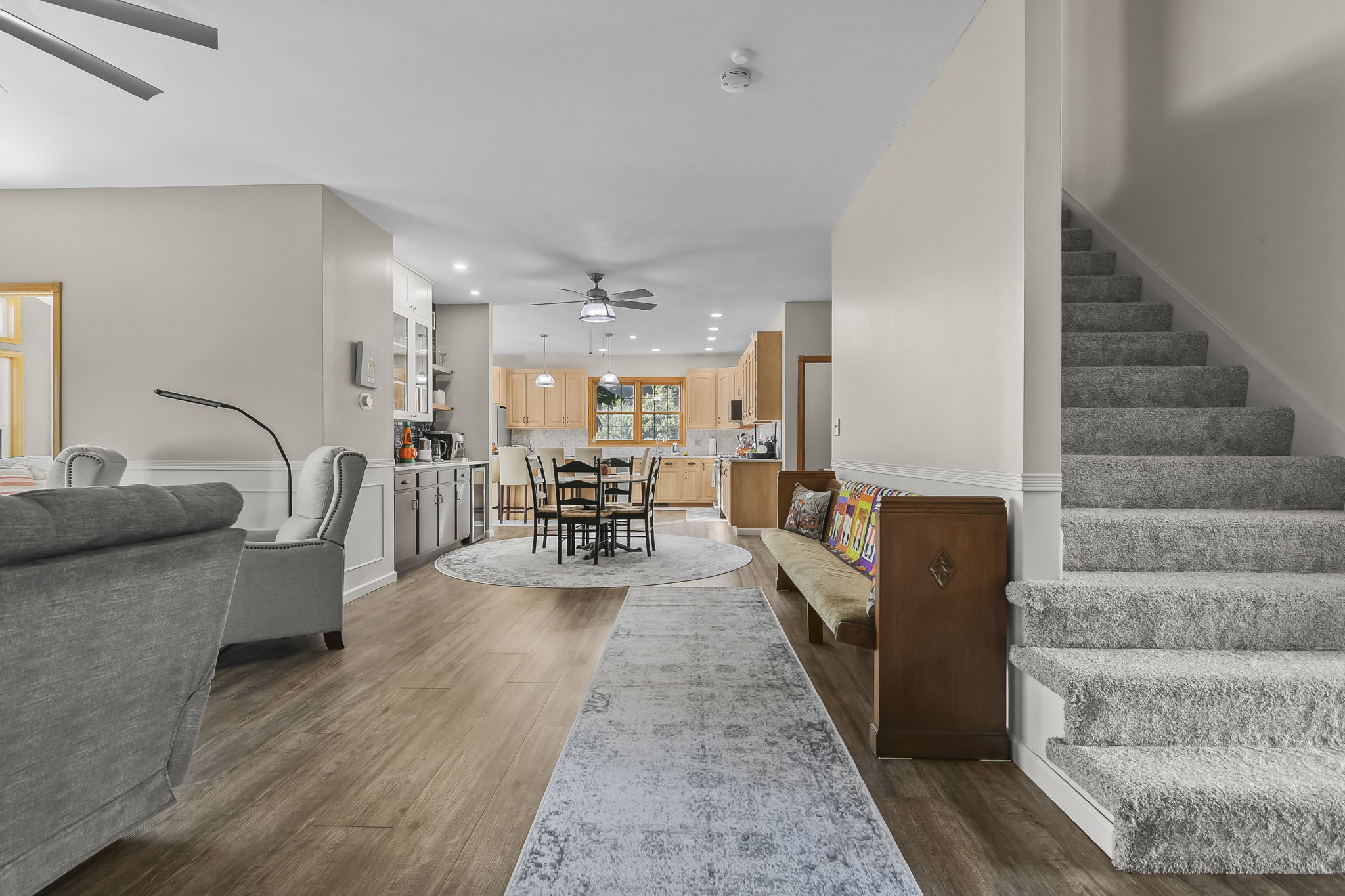 Living Room/Nook