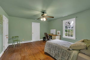  Photo 38