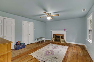  Photo 45