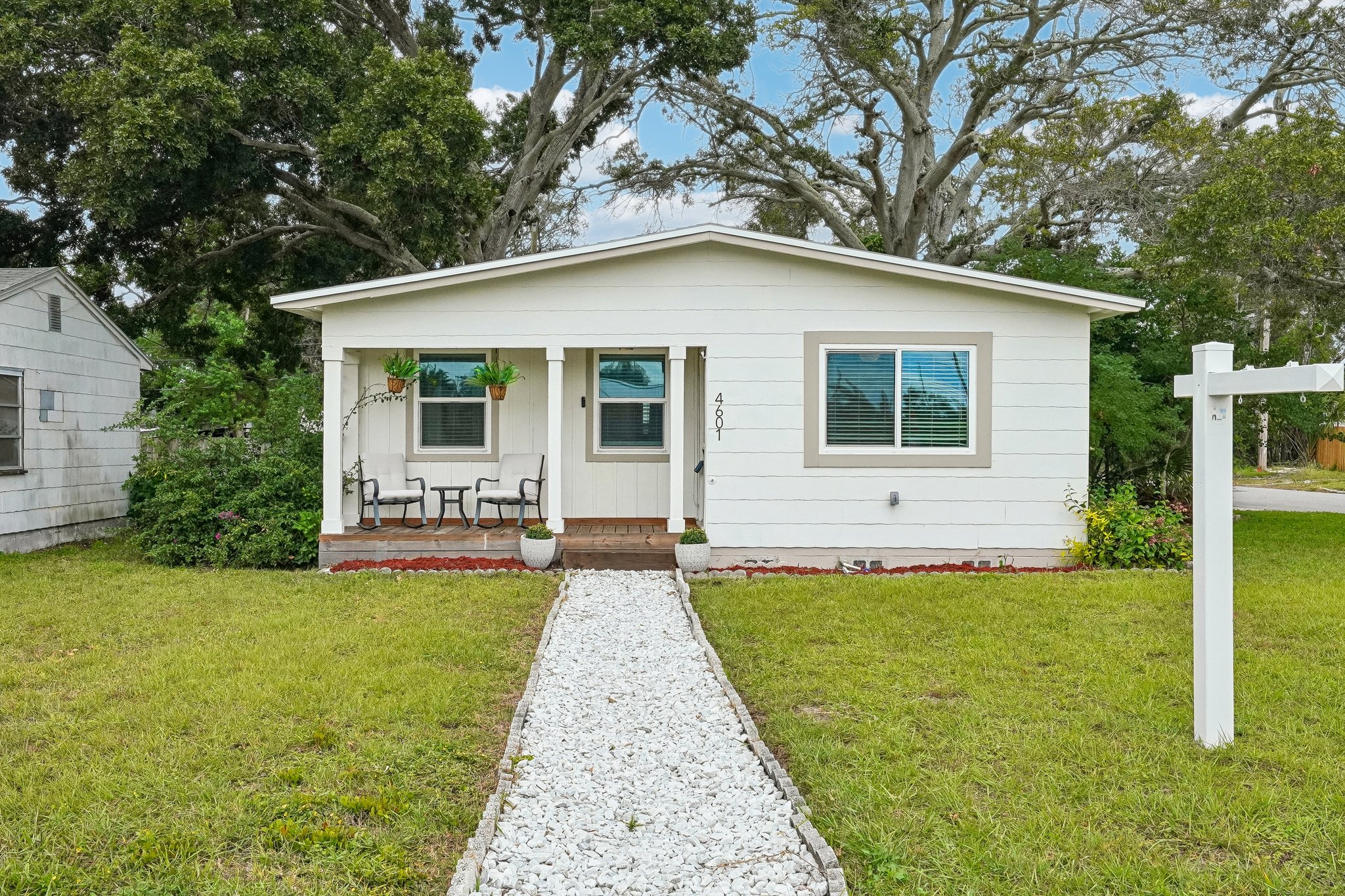16th Ave-S2910-005.jpg