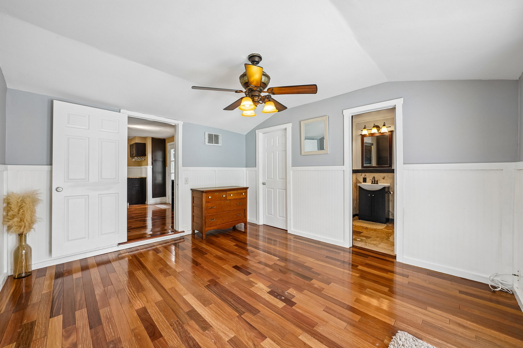 16th Ave-S2910-032.jpg