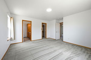 252A0099