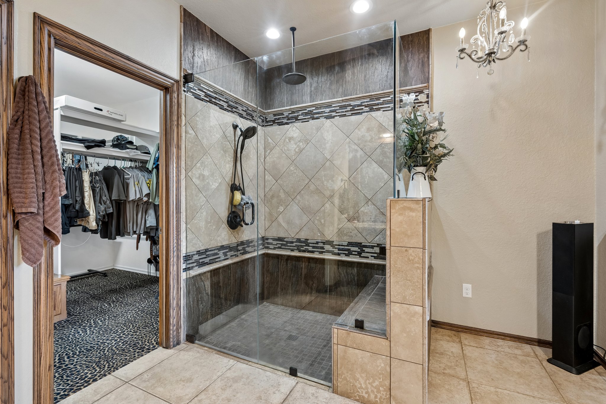 4601 Highland Hills Dr_021.jpg