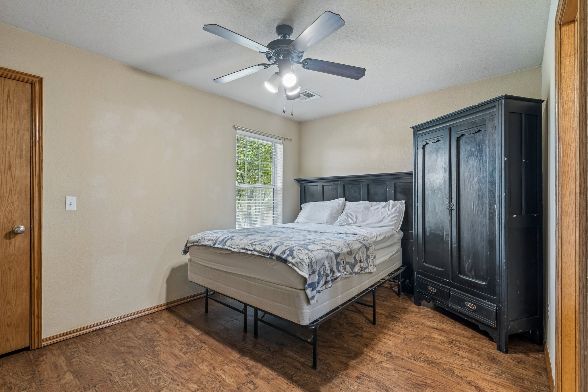 4601 Highland Hills Dr_024.jpg