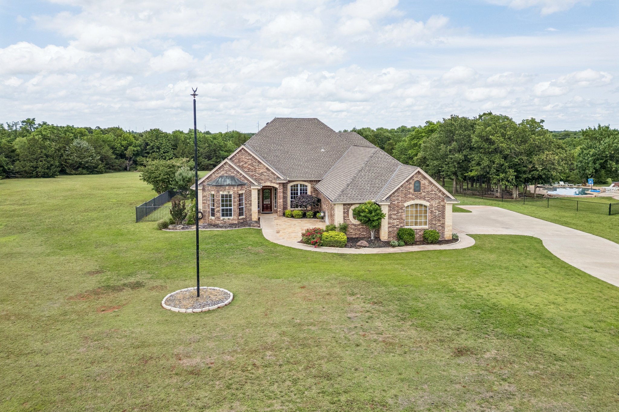 4601 Highland Hills Dr_005 (2).jpg