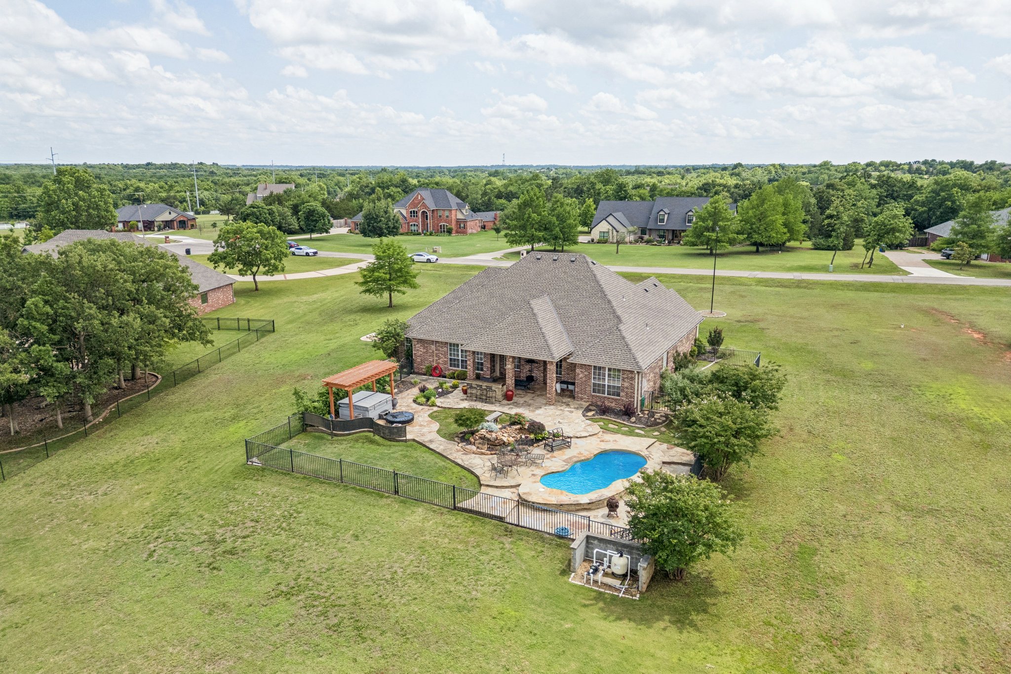 4601 Highland Hills Dr_014 (2).jpg