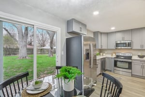 N Ball Ave-1604-009.jpg