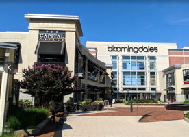Shops and Restaurants at your front door