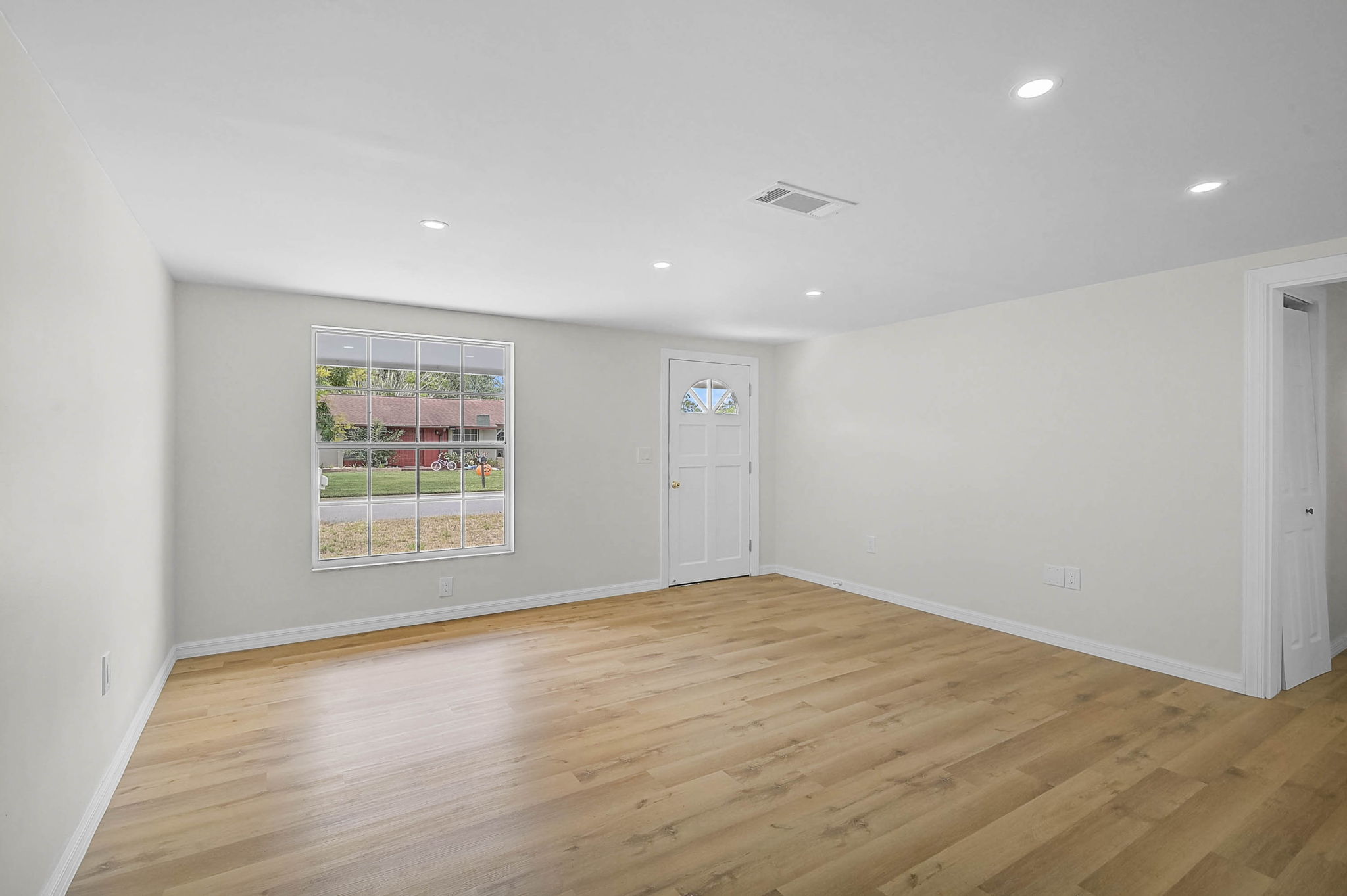 4603 Atlantic Ave-5
