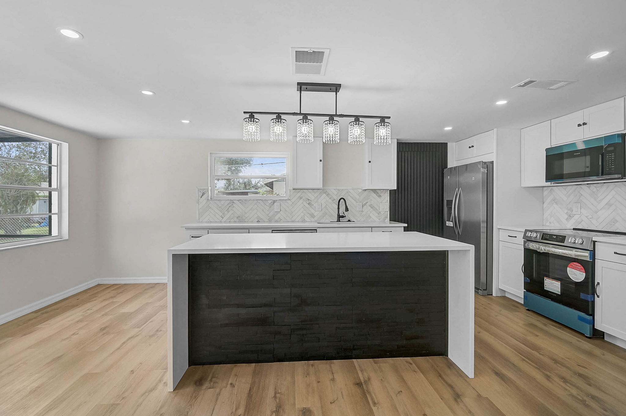 4603 Atlantic Ave-14