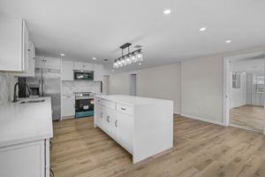 4603 Atlantic Ave-12