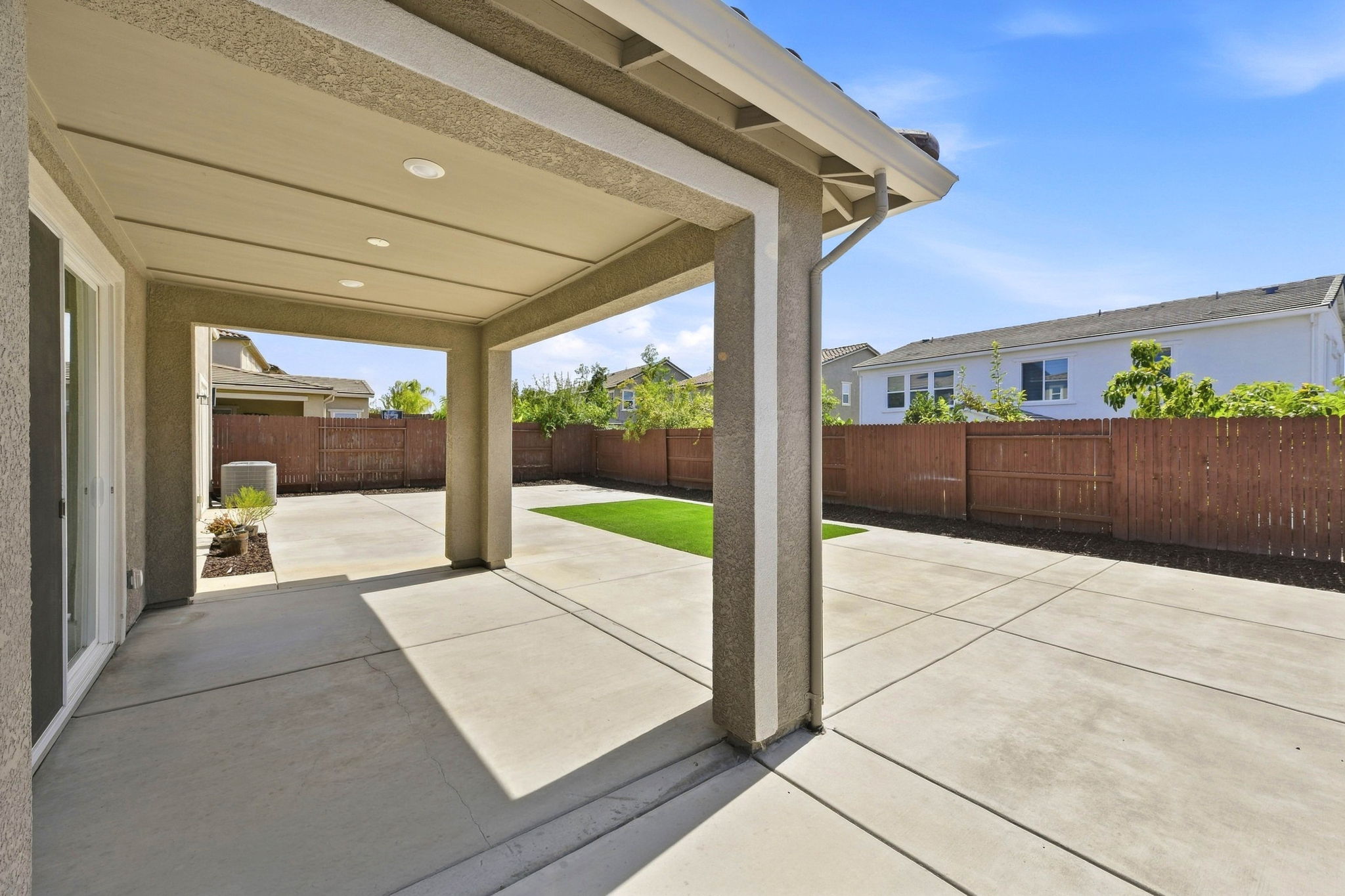 045_F8_4603 Flagstaff Dr
